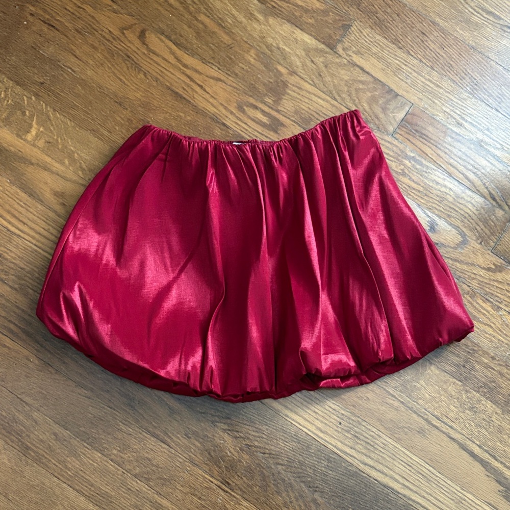 Abercrombie and Fitch Red Bubble Skort